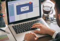 Jak legalnie wysyłać newslettery i komunikaty marketingowe w e-commerce?